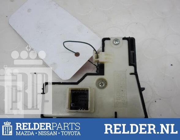 Schalter für Warnblinker Toyota Prius W3 75D808 P5668708