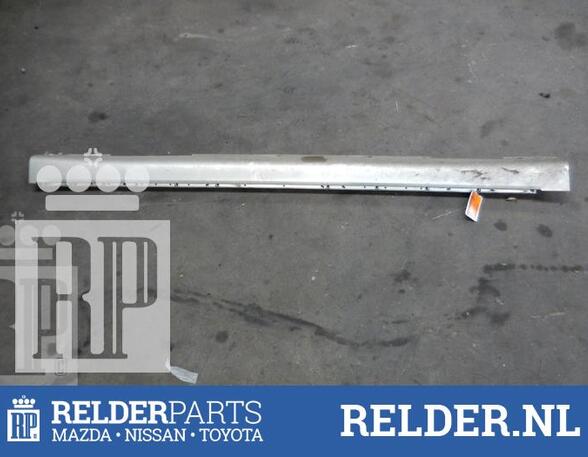 Sill Trim TOYOTA COROLLA Verso (ZER_, ZZE12_, R1_)