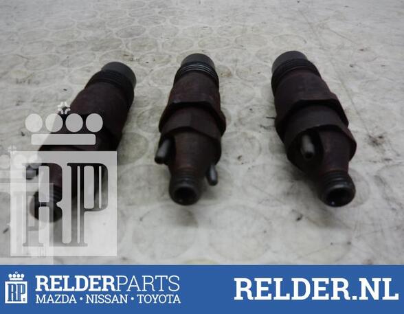 Injector Nozzle NISSAN PRIMERA Traveller (WP11)