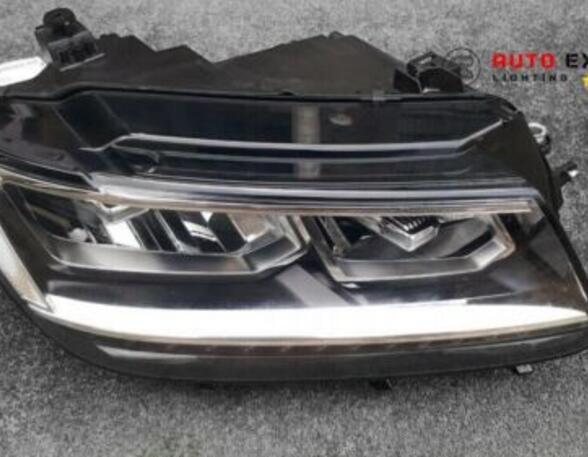 Headlights VW 1500,1600 (31) 5NB941035D 