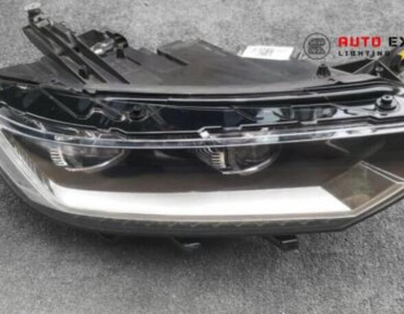 Headlights VW 1500,1600 (31) 3G1941082 