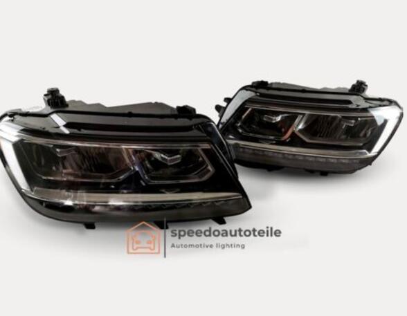 Headlights VW 1500,1600 (31) 5NB941036D 