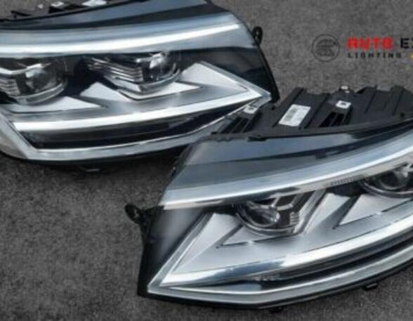 Headlights VW 1500,1600 (31) 7E1941035 - 7E1941036