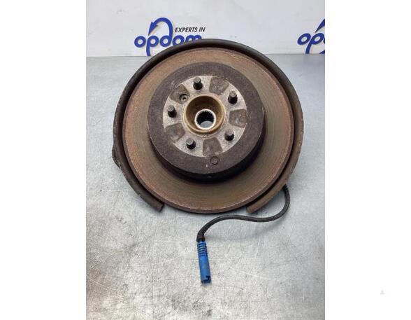 Stub Axle LAND ROVER RANGE ROVER III (L322)