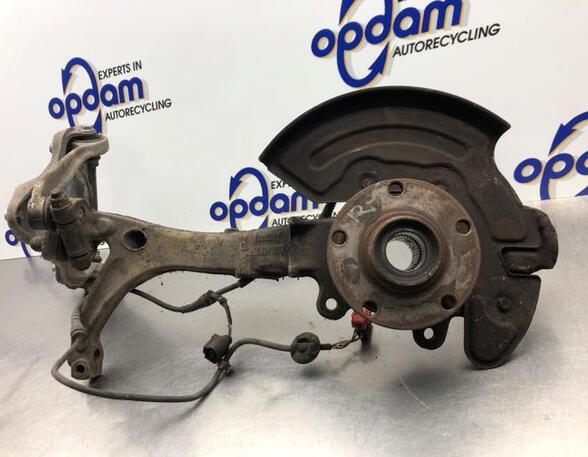 Stub Axle VW PASSAT (3B3)