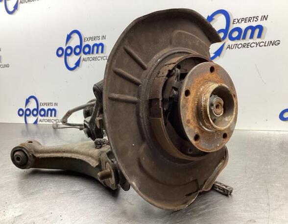 Stub Axle BMW 7 (E38)