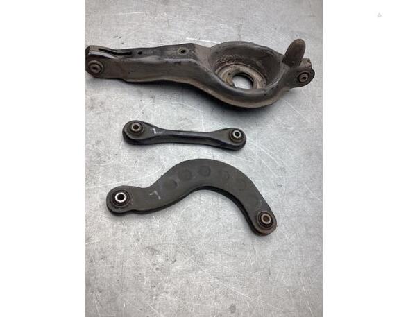 Track Control Arm VOLVO V40 Hatchback (525, 526), VOLVO V40 Cross Country (526)