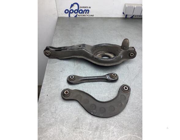 Track Control Arm VOLVO V40 Hatchback (525, 526), VOLVO V40 Cross Country (526)