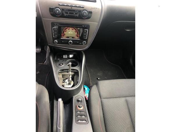 Radio SEAT LEON (1P1)