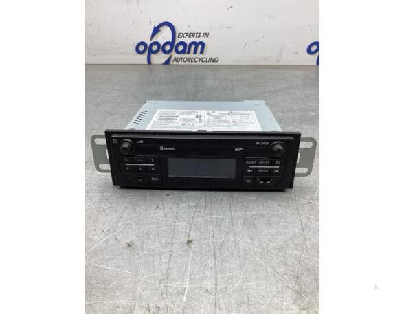 Radio Renault Trafic III Kasten FG 281150572R P21280187