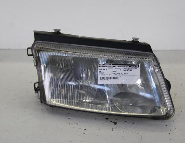 Headlight VW PASSAT Variant (3B5)