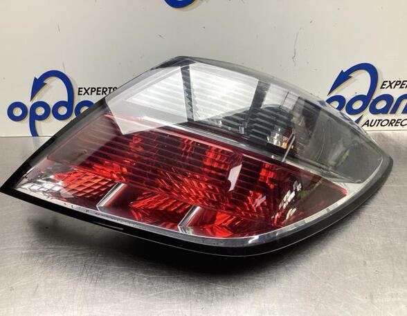 Combination Rearlight OPEL ASTRA H GTC (A04)