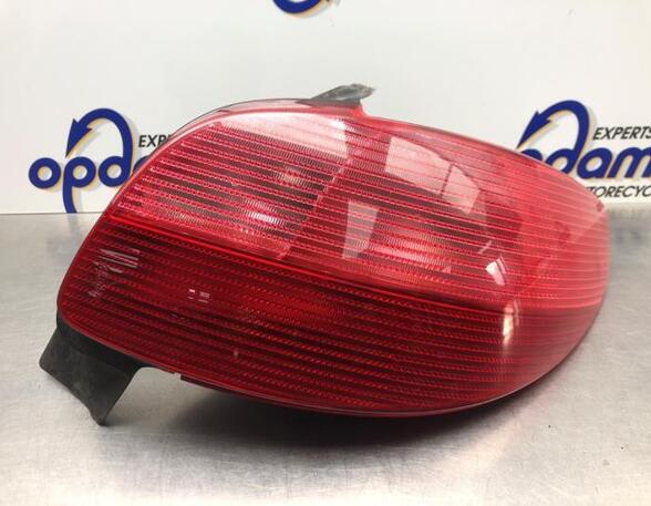 Combination Rearlight PEUGEOT 206 Hatchback (2A/C), PEUGEOT 206 SW (2E/K), PEUGEOT 206 Saloon