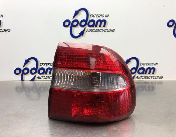 Combination Rearlight VOLVO V40 Estate (645)