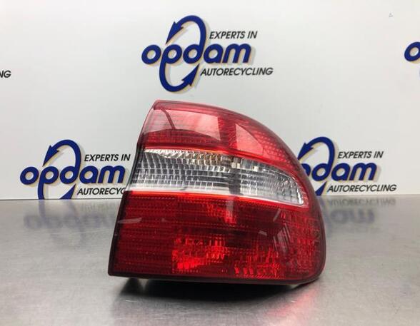 Combination Rearlight VOLVO V40 Estate (645)