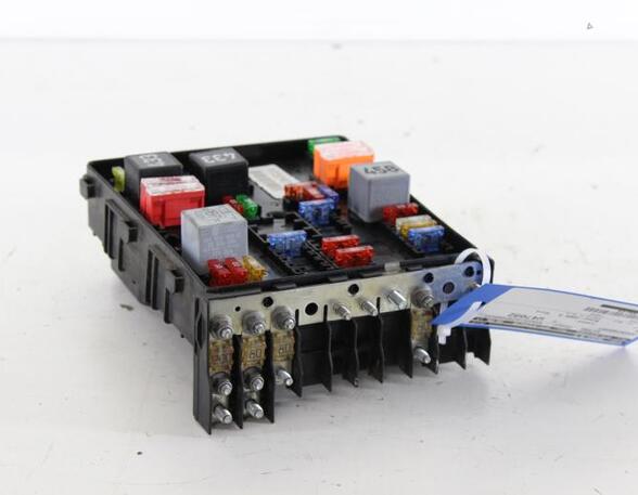 Fuse Box VW GOLF V (1K1), VW GOLF VI (5K1)