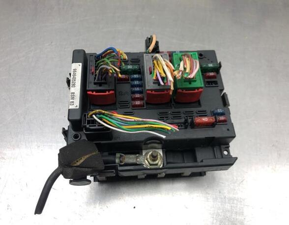 Fuse Box PEUGEOT 206 Hatchback (2A/C), PEUGEOT 206 Saloon, PEUGEOT 206 SW (2E/K)