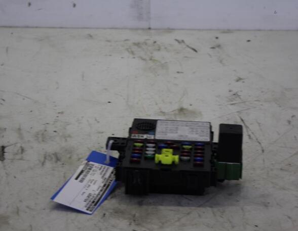 Fuse Box CHEVROLET SPARK (M300)