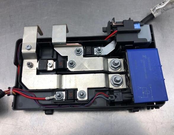 Fuse Box VOLVO V70 III (135), VOLVO XC70 II (136)