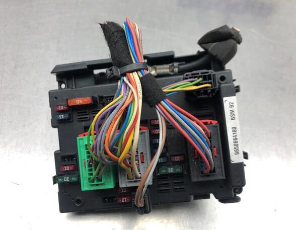 Fuse Box PEUGEOT 206 Hatchback (2A/C), PEUGEOT 206 SW (2E/K), PEUGEOT 206 Saloon