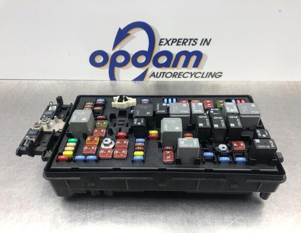 Fuse Box OPEL INSIGNIA A Sports Tourer (G09)