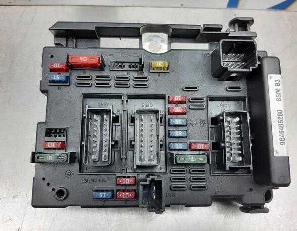 Fuse Box PEUGEOT 206 Hatchback (2A/C), PEUGEOT 206 Saloon, PEUGEOT 206 SW (2E/K)