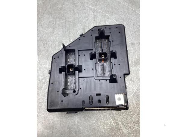 Fuse Box CADILLAC CTS