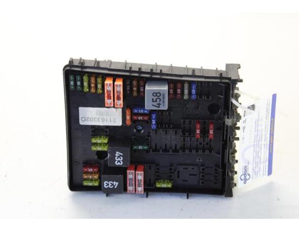 Fuse Box AUDI A3 (8P1)