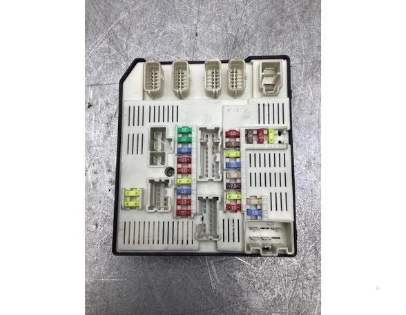 Fuse Box RENAULT MEGANE III Coupe (DZ0/1_)