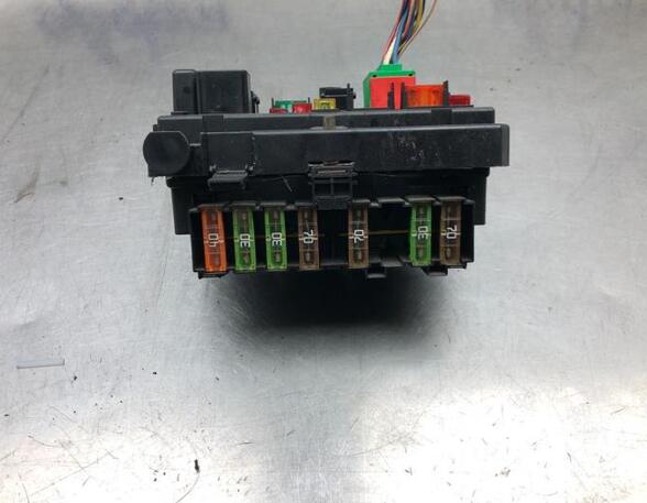 Fuse Box PEUGEOT 307 Break (3E), PEUGEOT 307 SW (3H)