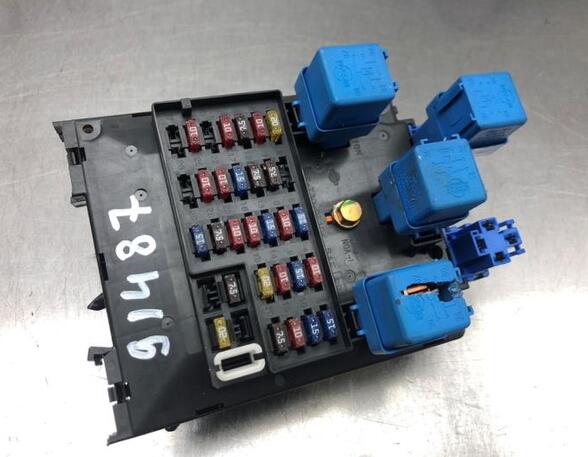 Fuse Box NISSAN MICRA II (K11)