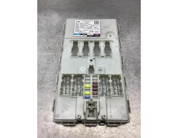 Fuse Box BMW 5 (G30, F90)