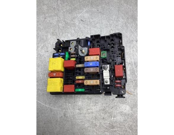 Fuse Box OPEL CORSA F (P2JO), PEUGEOT 208 I (CA_, CC_), CITROËN C4 CACTUS