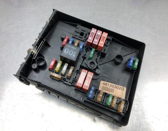 Fuse Box VW GOLF V (1K1), VW GOLF VI (5K1)