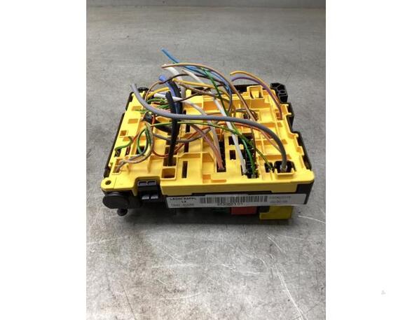 Fuse Box CITROËN C4 CACTUS, OPEL CORSA F (P2JO), PEUGEOT 208 I (CA_, CC_)