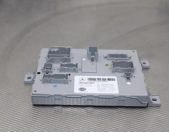 Fuse Box MERCEDES-BENZ C-CLASS (W205), MERCEDES-BENZ C-CLASS (W204)