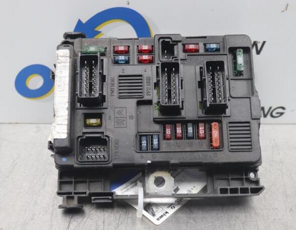 Fuse Box CITROËN XSARA PICASSO (N68)