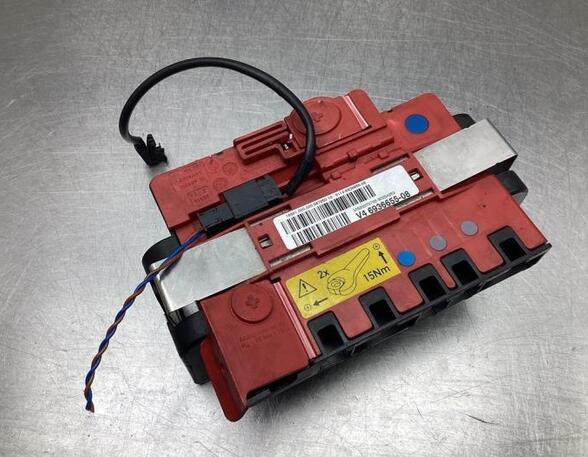 Fuse Box BMW 3 (E90)