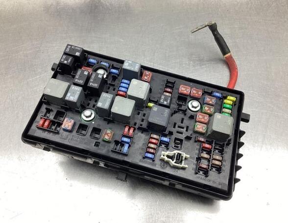 Fuse Box CHEVROLET CRUZE (J300)