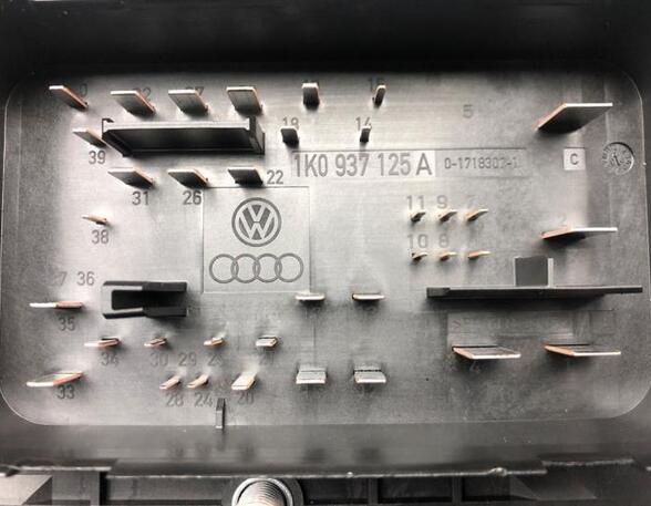 Fuse Box VW GOLF PLUS (5M1, 521), VW GOLF PLUS Van (521)