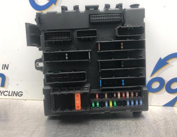 Fuse Box OPEL VECTRA C GTS (Z02), OPEL VECTRA C (Z02)