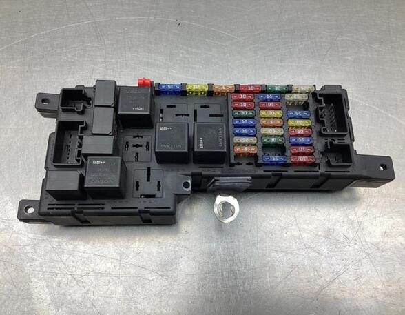 Fuse Box VOLVO S80 I (184)