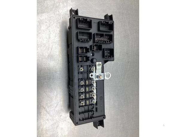 Fuse Box VOLVO S80 I (184)