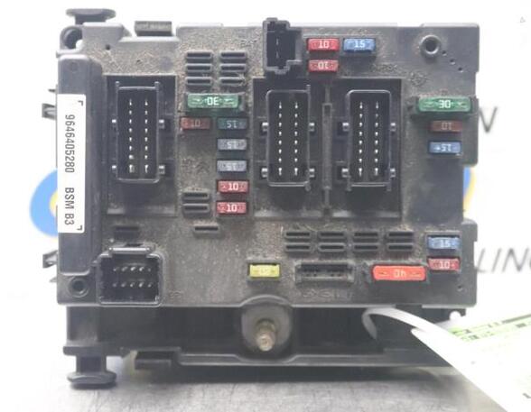 Fuse Box PEUGEOT 206 CC (2D)