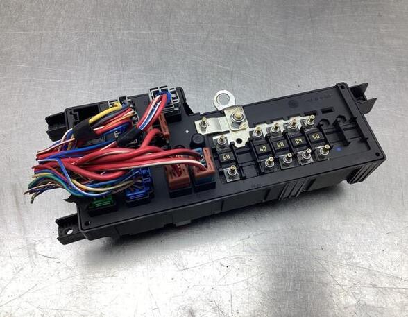 Fuse Box VOLVO V70 II (285), VOLVO XC70 CROSS COUNTRY (295)