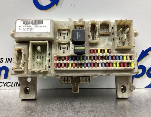 Fuse Box FORD FOCUS II Turnier (DA_, FFS, DS)