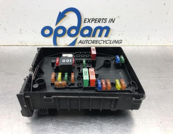 Fuse Box VW CADDY III Box Body/MPV (2KA, 2KH, 2CA, 2CH)