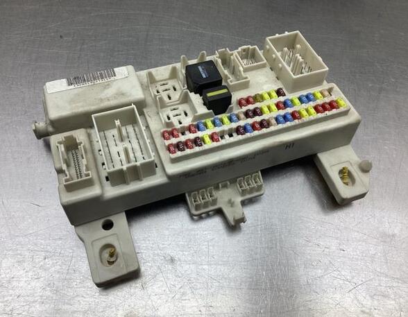 Fuse Box FORD FOCUS C-MAX (DM2), FORD C-MAX (DM2), FORD KUGA I, FORD KUGA II (DM2)