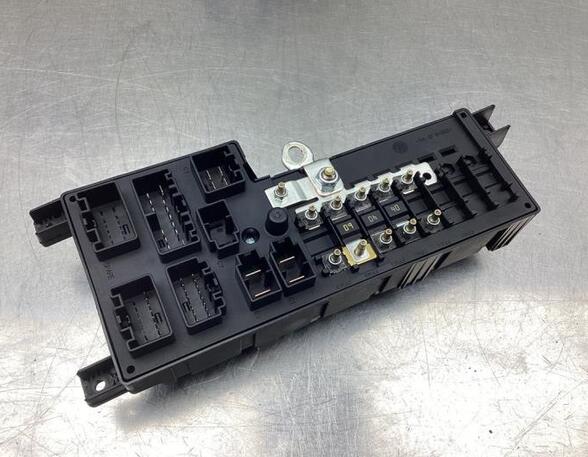 Fuse Box VOLVO S60 I (384)