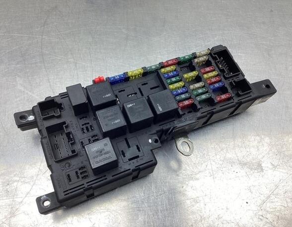 Fuse Box VOLVO S60 I (384)